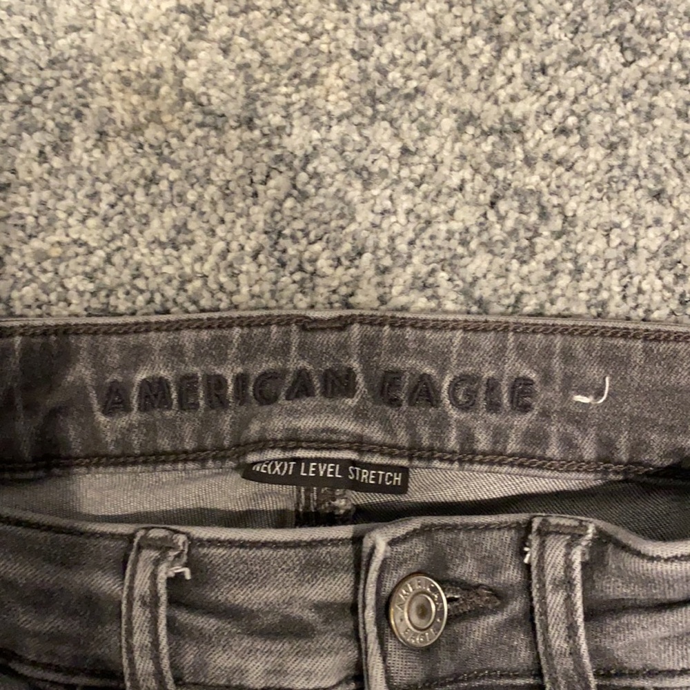 American eagle ripped jeans - Picture 3 of 4